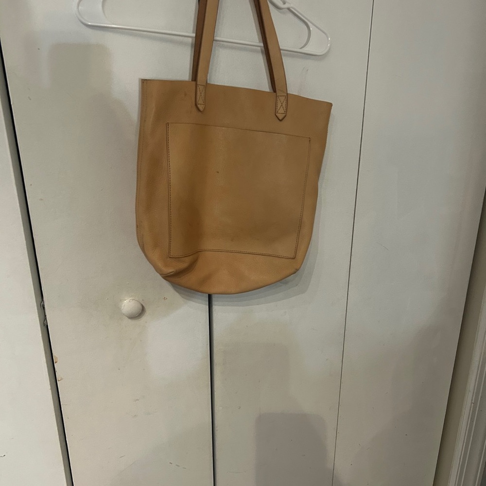 Madewell Leather Tote Bag in Tan - Classic Women's Everyday Bag NWT and Flaws